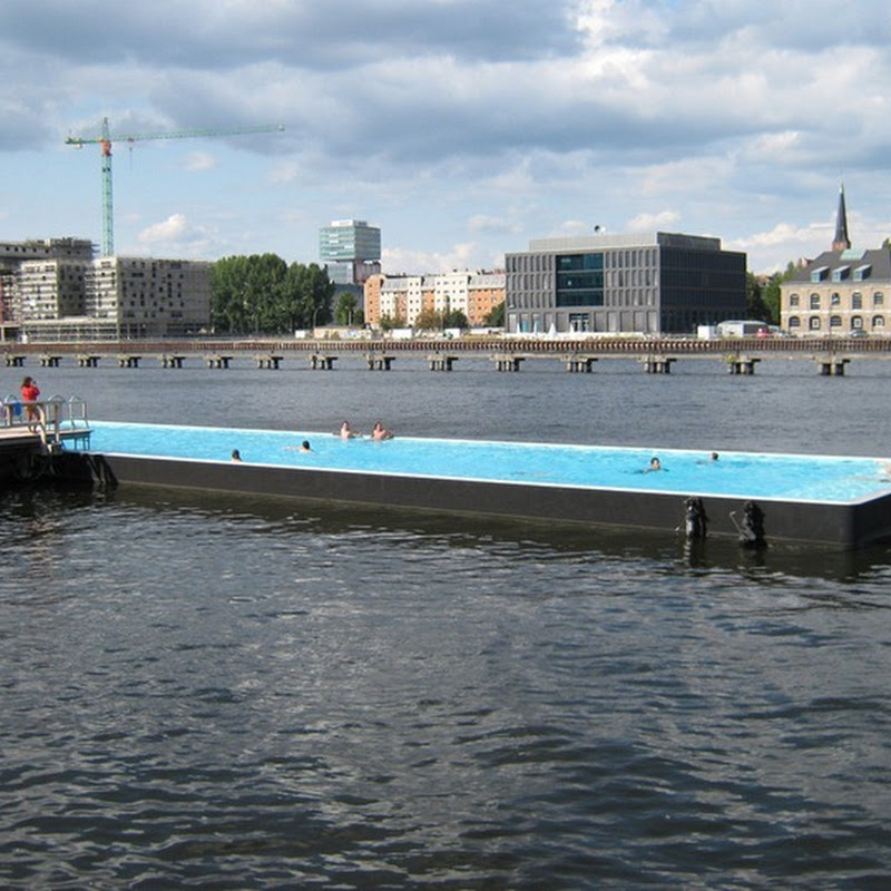 Badeschiff The Floating Swimming Pool In Berlin Amusing Planet